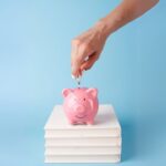 Não consegue guardar dinheiro todo mês? Veja essas dicas simples para colocar em prática e criar um bom hábito!