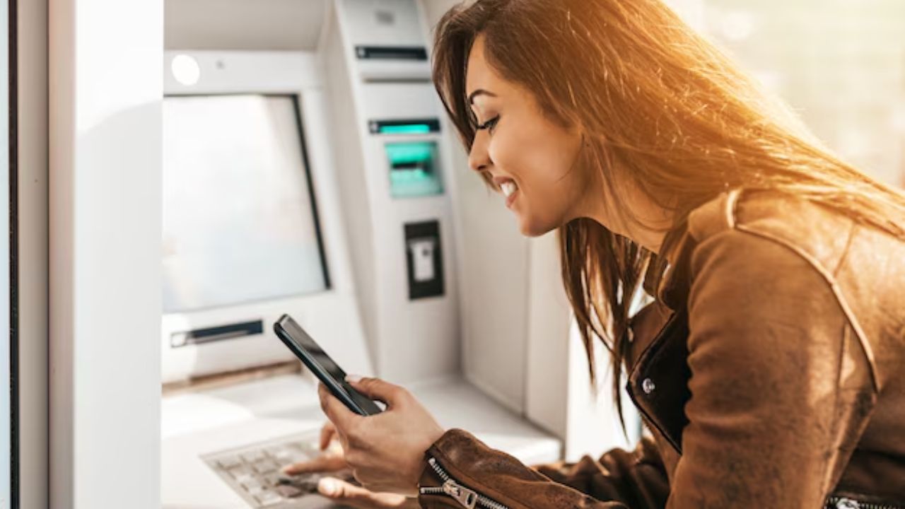 Banco físico ou digital? Saiba qual escolher para você!
