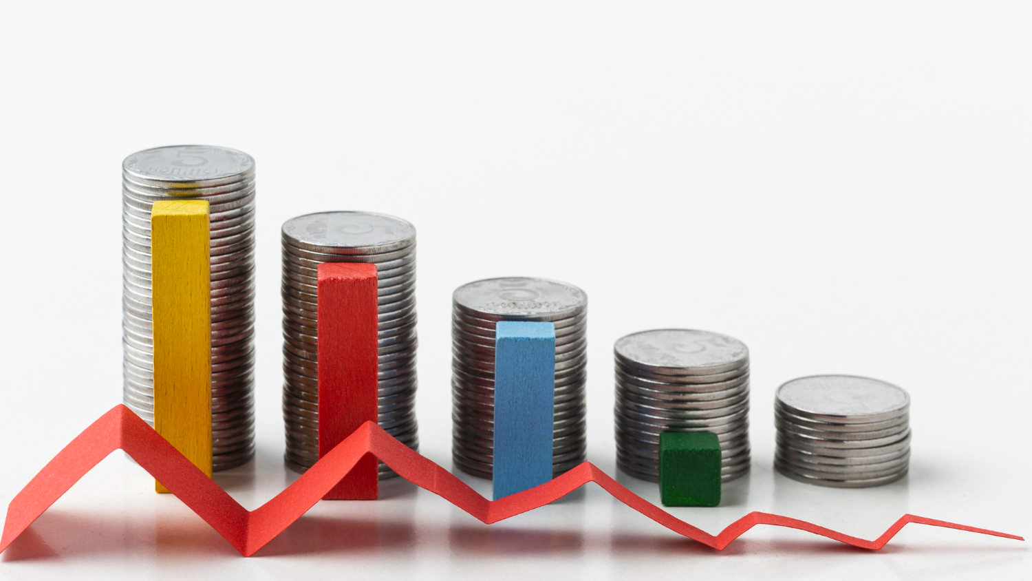 Entenda o que é IOF e por que esse imposto é tão presente no dia a dia financeiro