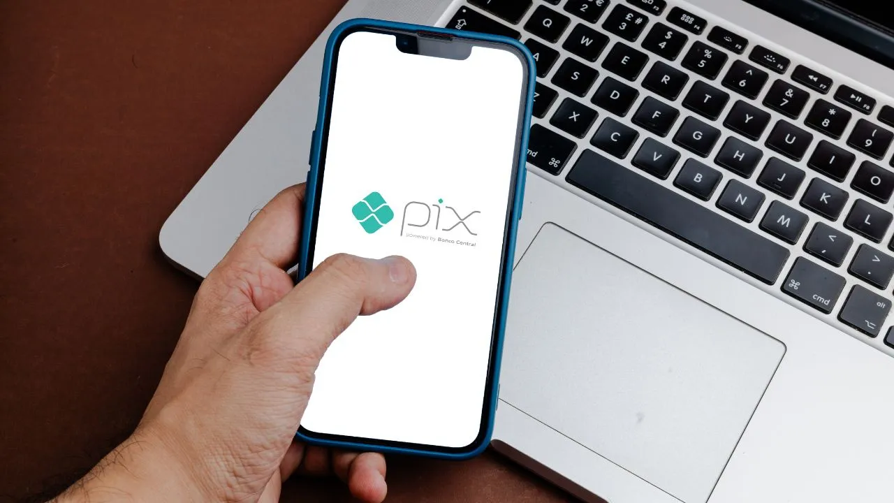 Recebe por PIX? Saiba como organizar suas finanças