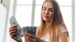 Como fazer o salário durar o mês inteiro? Veja dicas práticas!