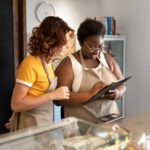 Veja como fazer um checklist de fim de mês para pequenos negócios