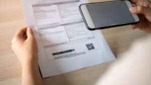 Você sabe o que é um boleto fake e como evitar cair?