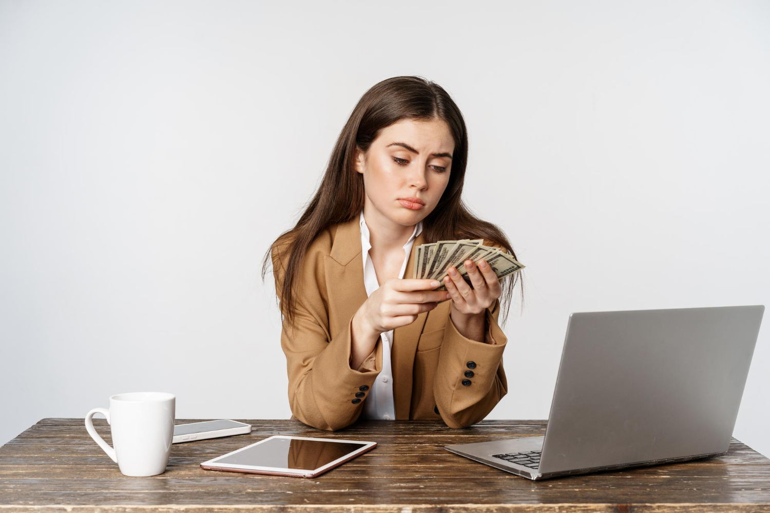 Você está endividado ou inadimplente? Entenda a diferença!