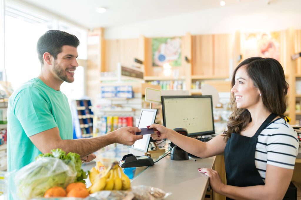 Como fazer o dinheiro do vale-alimentação render mais?