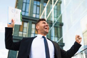 Sou MEI, mas meu negócio cresceu. E agora: como virar ME sem prejuízo?