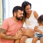 Filhos pequenos: 5 gastos invisíveis que viram um buraco no mês