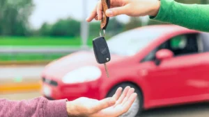 Especialista elenca os cuidados essenciais que você deve ter na hora de vender seu carro para não cair em ciladas
